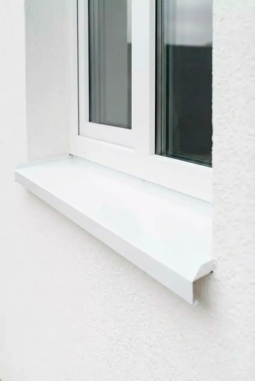 Отлив Белый полка 100 мм.