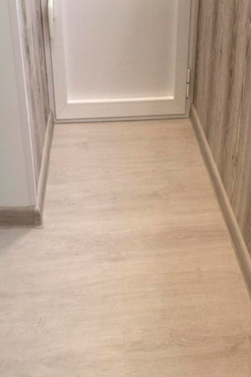 Установка плинтусов ПВХ (цвет в ассортименте)