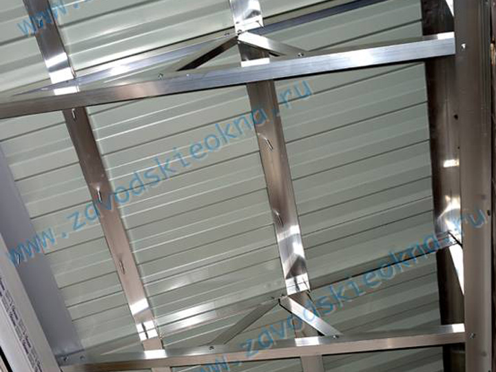 Остекление лоджии (3880х1440)  5 створок дом серии П46